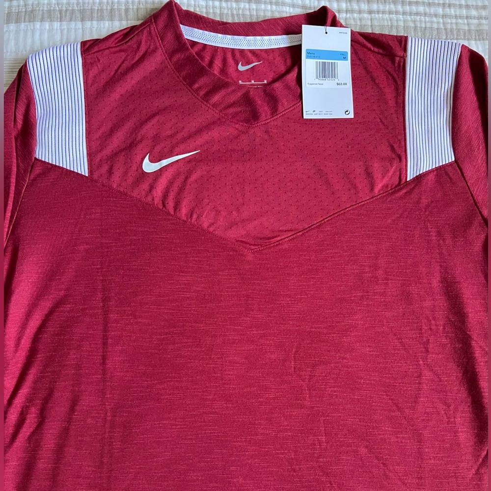 Nike Men’s Sideline UV Long Sleeve Training Football Top Size Medium RED.